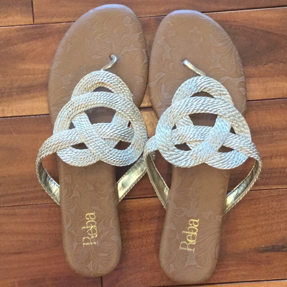 Reba gold flip flops. Size 10